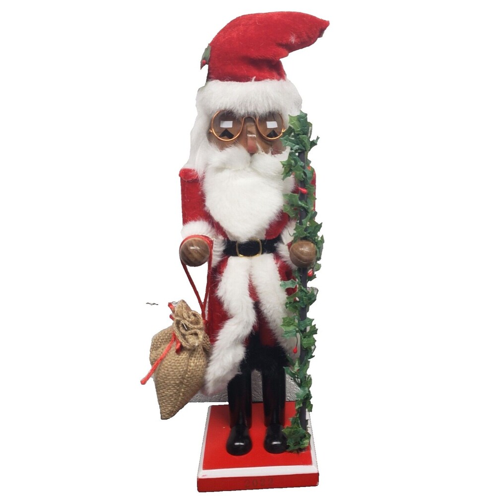 Wooden Christmas Nutcracker,15"AFRICAN AMERICAN SANTA W/GIFT BAG&LEAF STICK22,WS